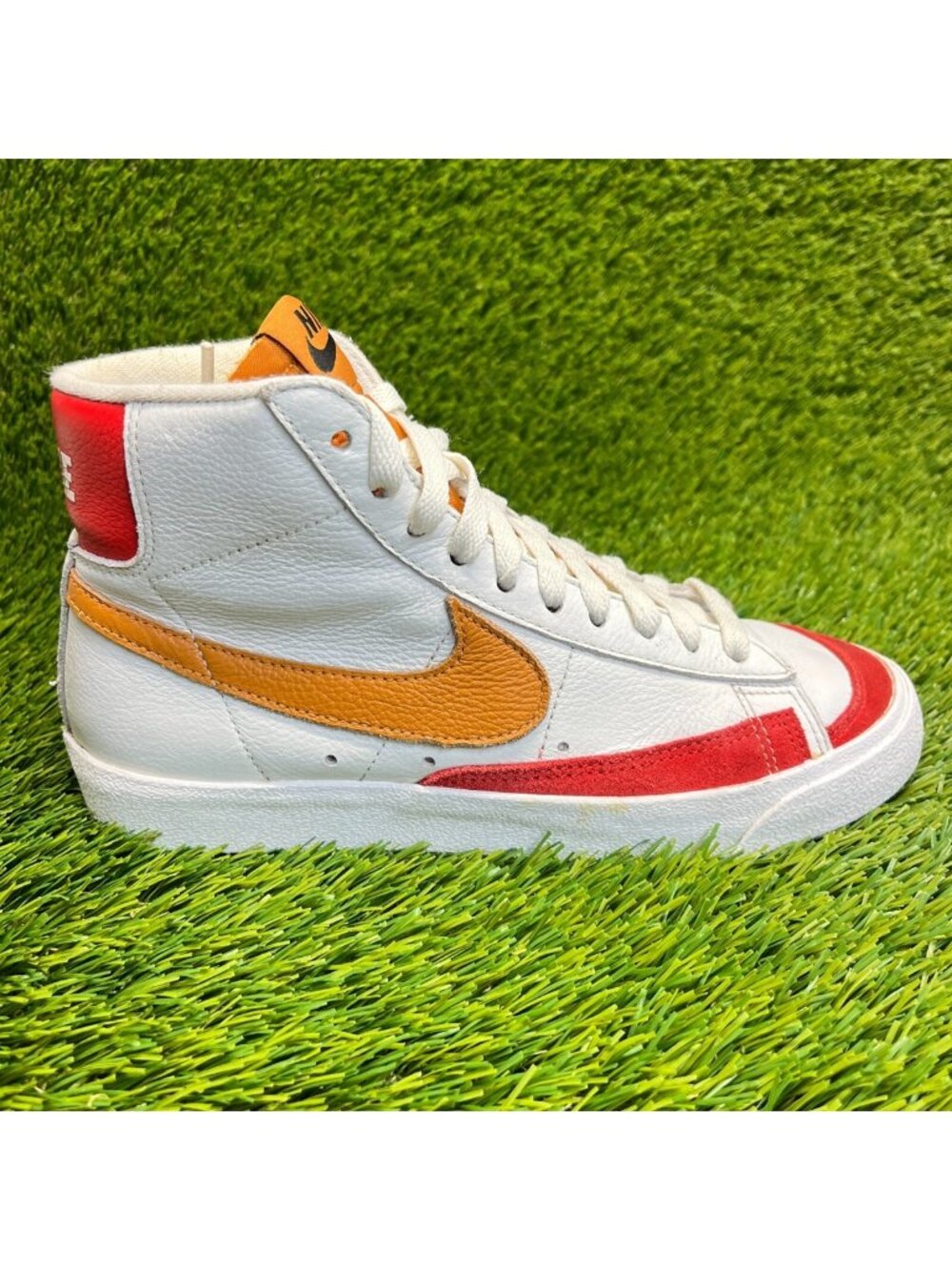 Nike Blazer Mid 77 ID By You Mens Size 6 White‎ Red Athletic Shoes Sneakers